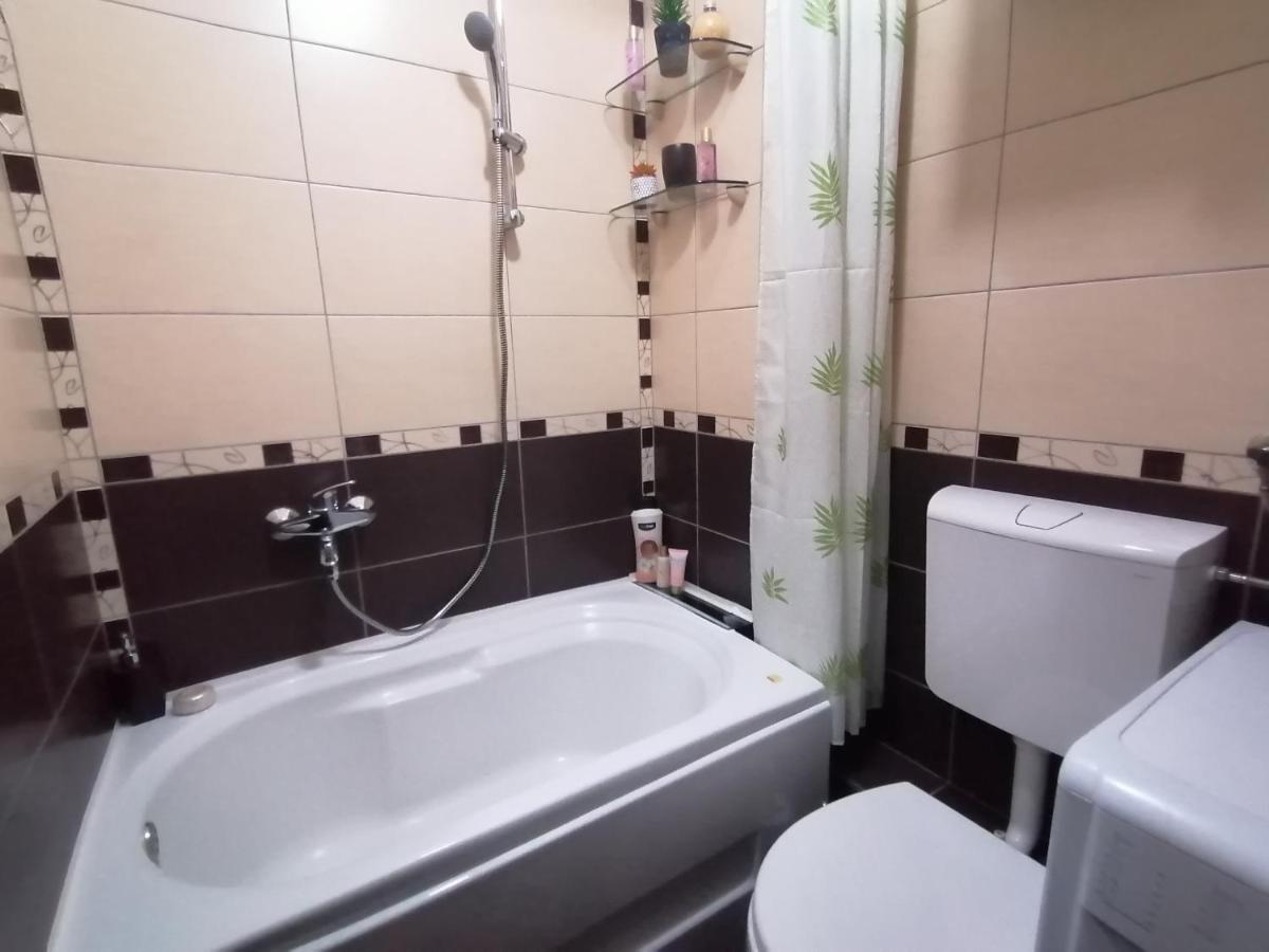 Apartman Relax - Free Public Parking SJJ Esterno foto
